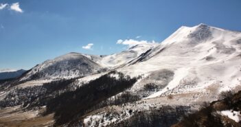 Schnee in der Auvergne: Skifahren & mehr