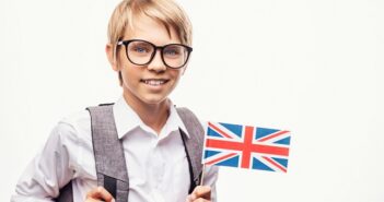 Checkliste: Sprachreisen für Schüler nach England: Stiftung Warentest hat gefragt! ( Foto: Shutterstock-Deflector Image)