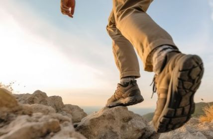 Herbstzauber entdecken: Weltweitwandern stellt Reisen vor (Foto: AdobeStock - 610025195 - dashu83)