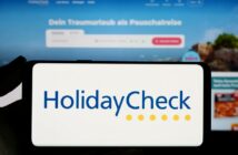 Hotelbewertungen auf HolidayCheck erleichtern die Entscheidung für das passende Hotel (Foto: AdobeStock - 675198243 Timon)
